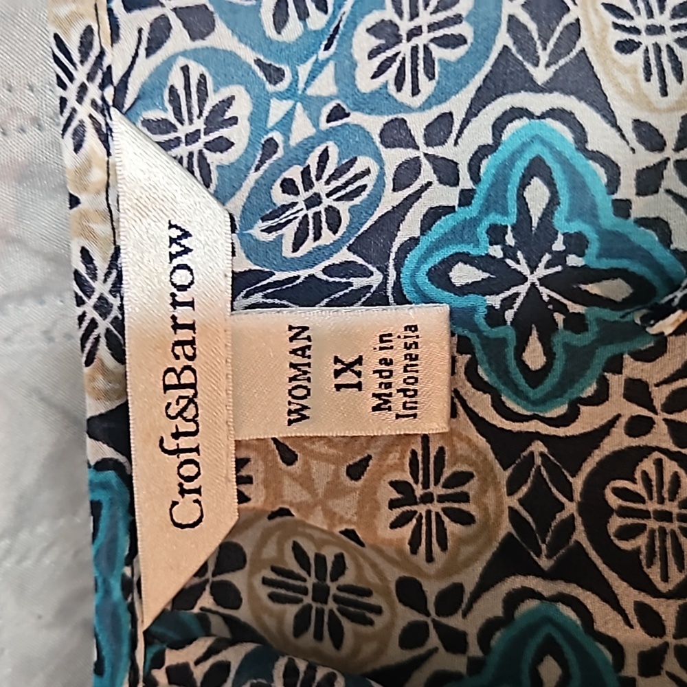 Croft & Barrow Blue Top